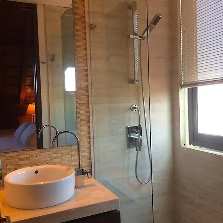 Luxury 3 Bedroom In Old City With Pool/jacuzzis