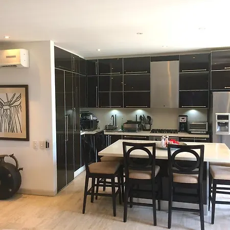 Luxury 3 Bedroom In Old City With Pool/jacuzzis Cartagena